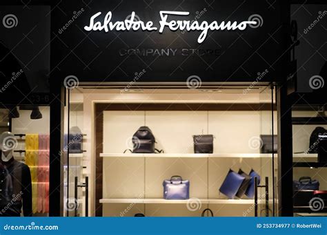 salvatore ferragamo company.